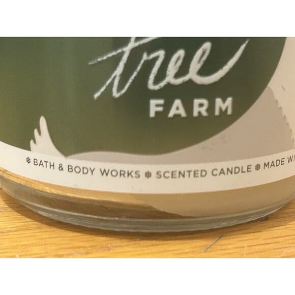 Bath and Body Works Tree Farm Single Wick Candle 7oz - Picture 2 of 9